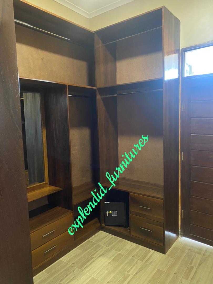 Walking closet
