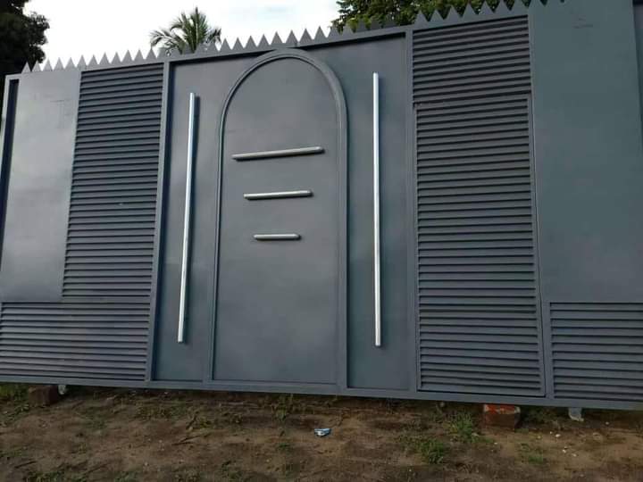 Gate 